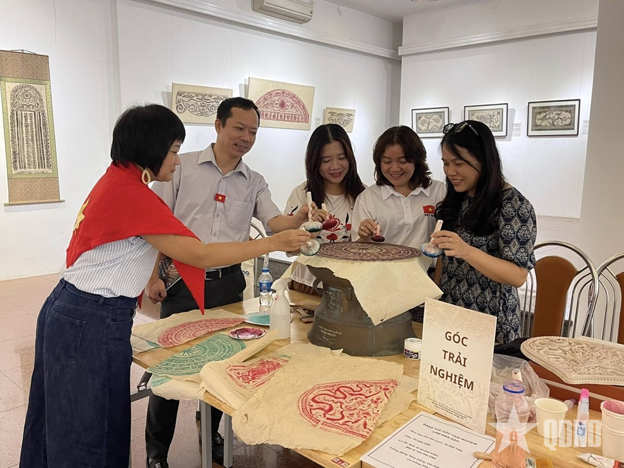 Đào tạo nghệ sĩ mỹ thuật Việt Nam trong bối cảnh toàn cầu hóa